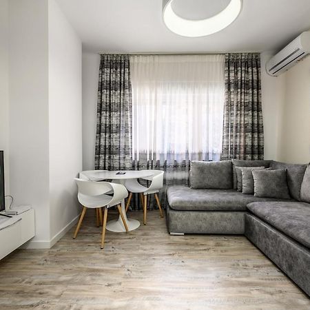 Miku Apartment-City Walk 1Bd Stylish Apartment Tirana Exterior foto